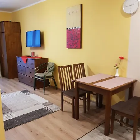 Polonia アパート