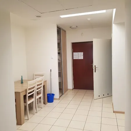 アパート Polonia